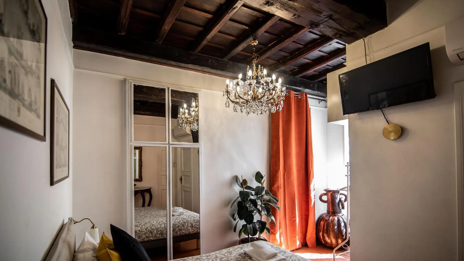 Spanish Steps Apartment & Terrace contacts